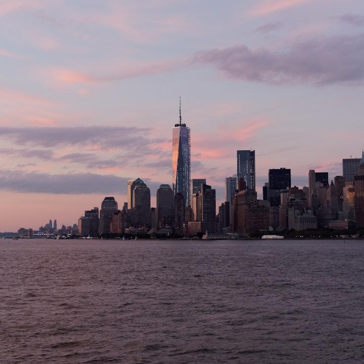 Parents evaluating schools in Netherlands